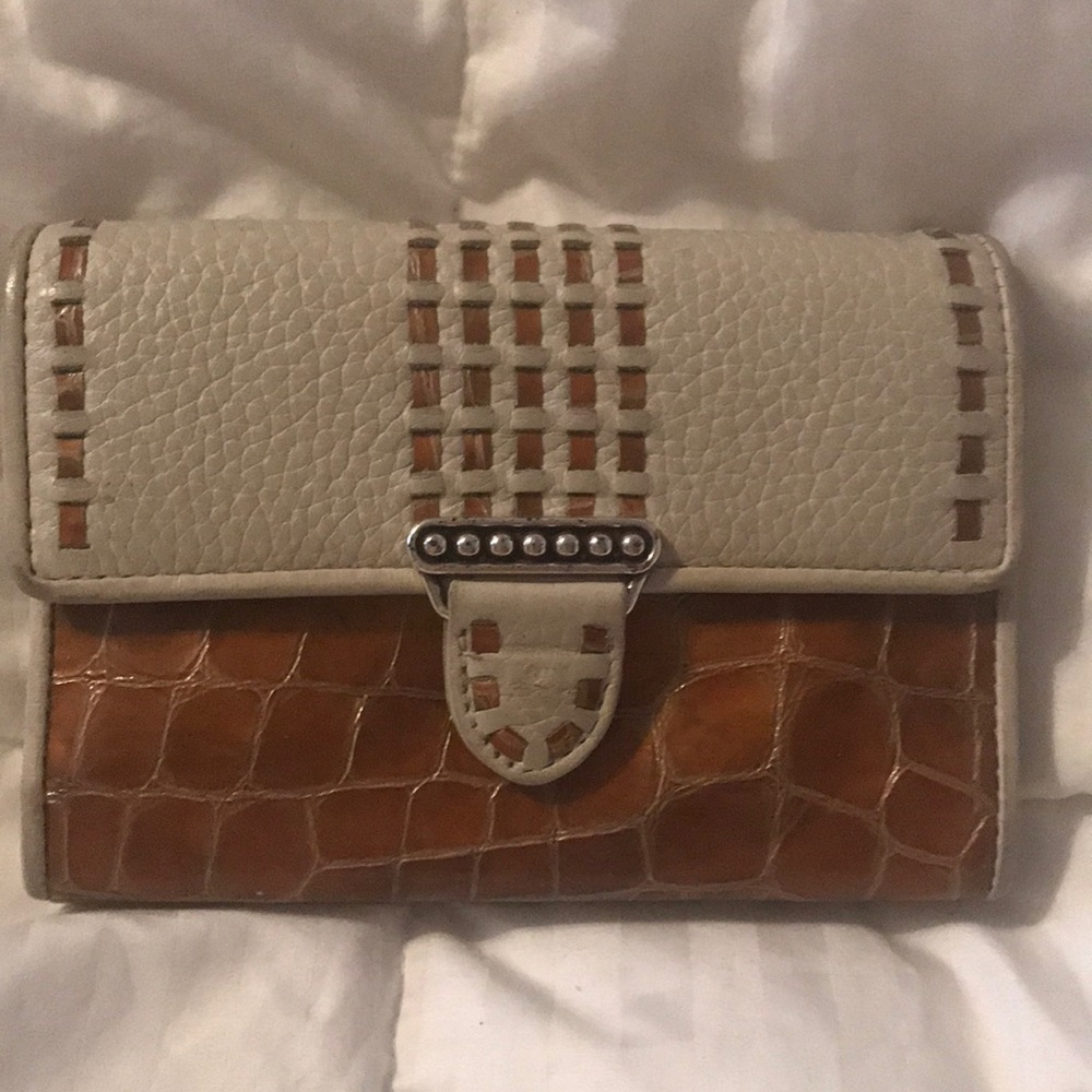 Brighton wallet